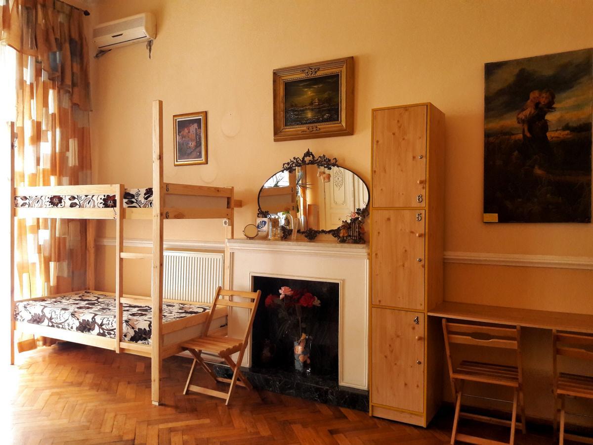 Orpheus Hostel And Apartments Odessa Extérieur photo