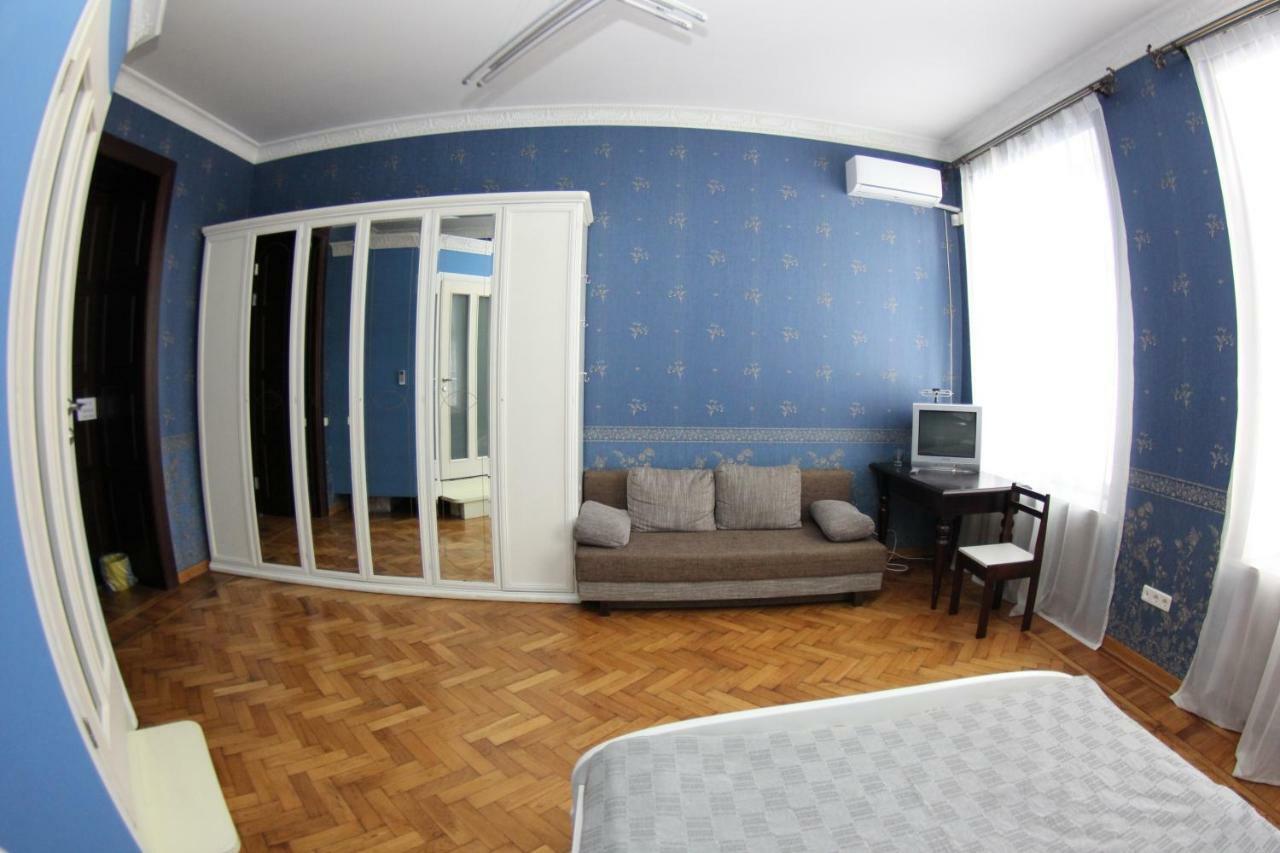 Orpheus Hostel And Apartments Odessa Extérieur photo