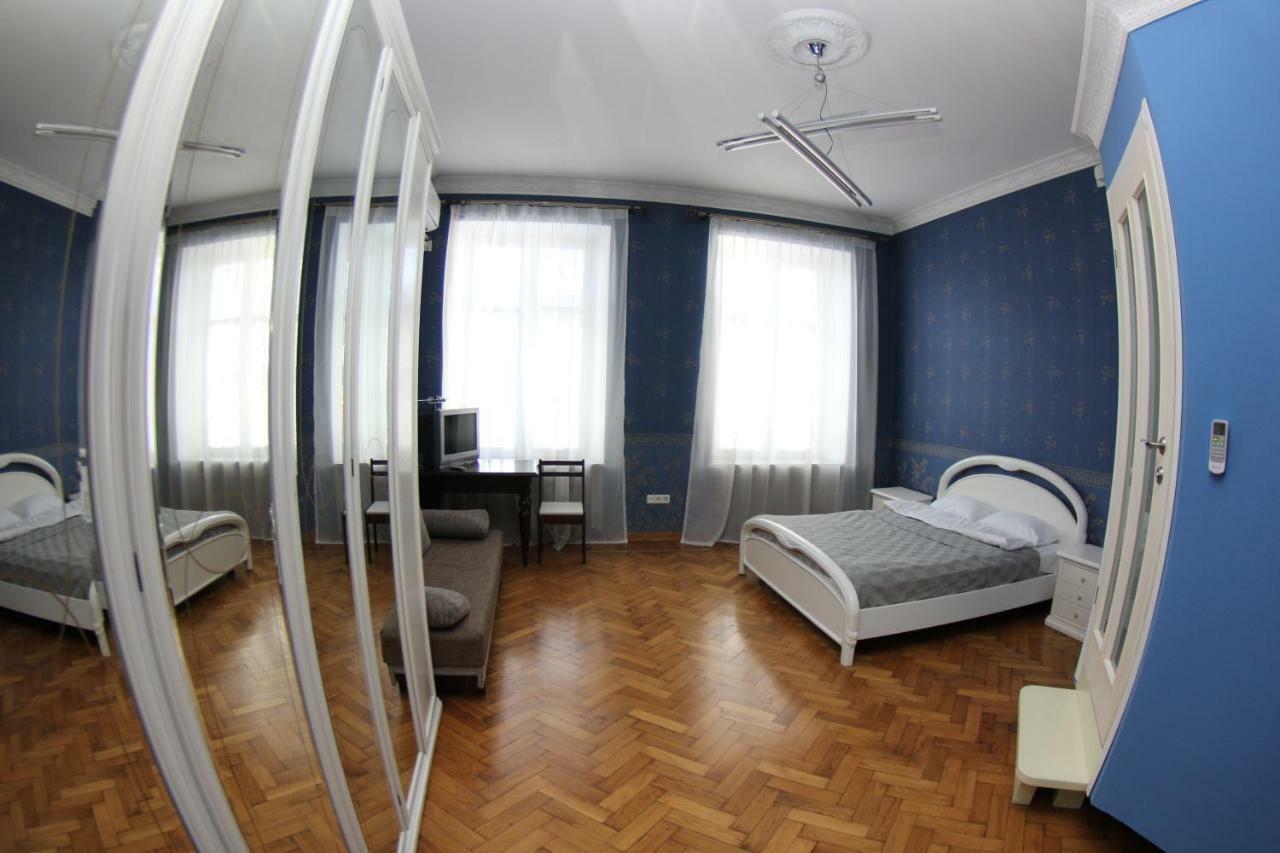Orpheus Hostel And Apartments Odessa Extérieur photo