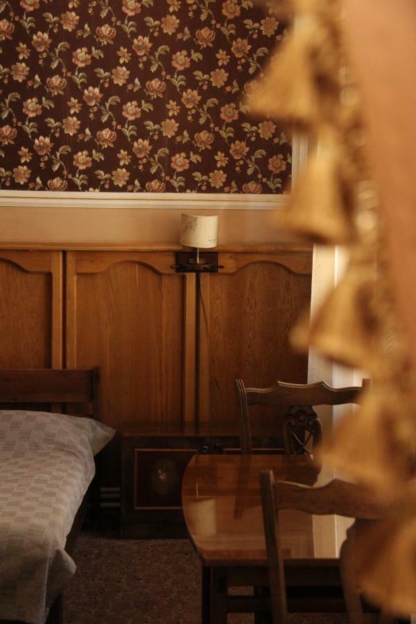 Orpheus Hostel And Apartments Odessa Extérieur photo